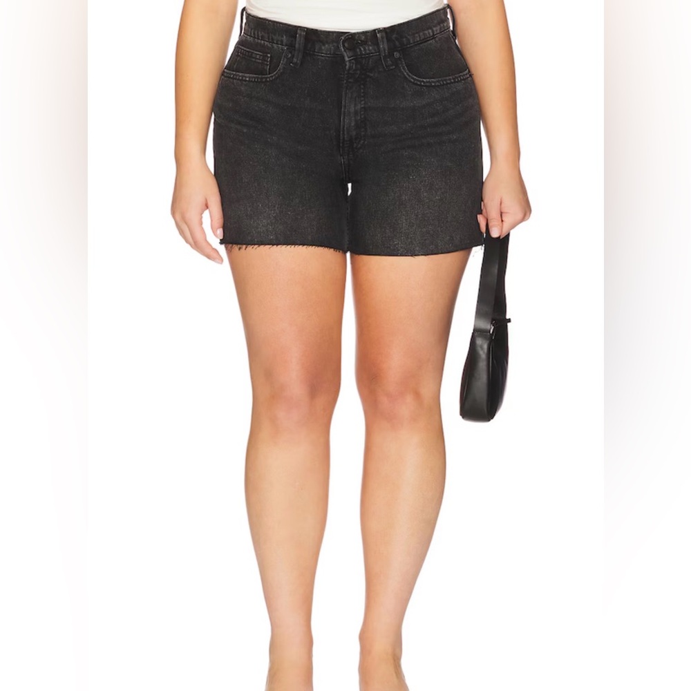 Good American "Good Standard Long" Short, New With Tags